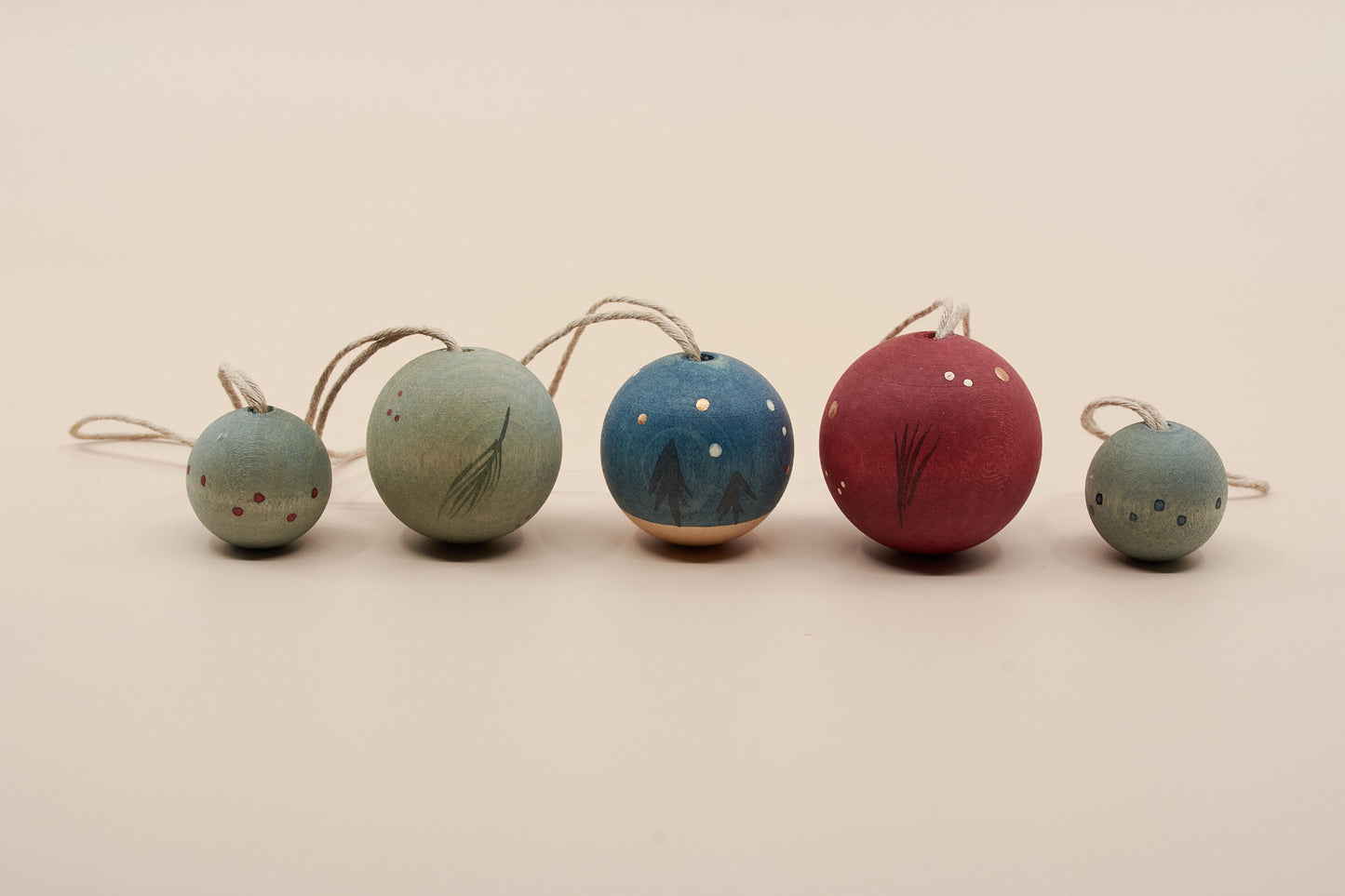 Grapat Wish Balls Ornament Set No. 7 – Wooden Hand-Painted Decor