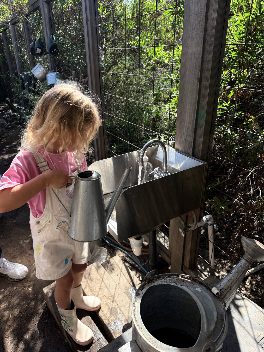 Montessori Outdoor Activities for Toddlers: 12 Nature Play Ideas That Actually Work