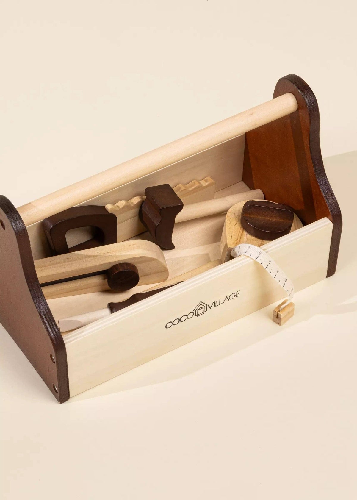Wooden retractable cutter tool detail
