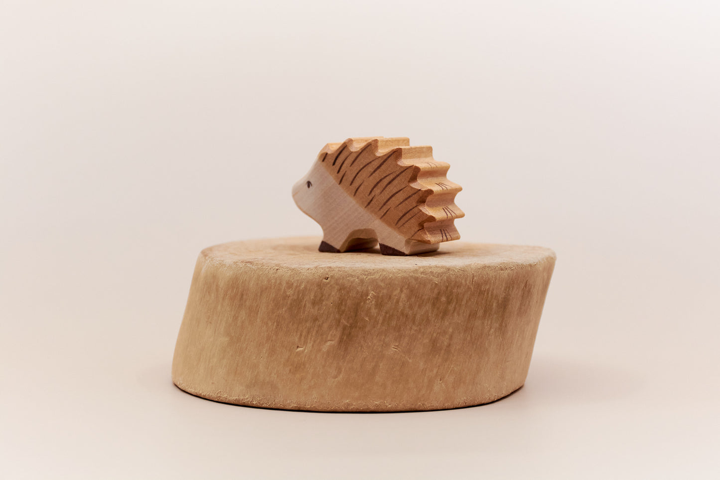 Holztiger Hedgehog – Handcrafted Wooden Woodland Animal Toy