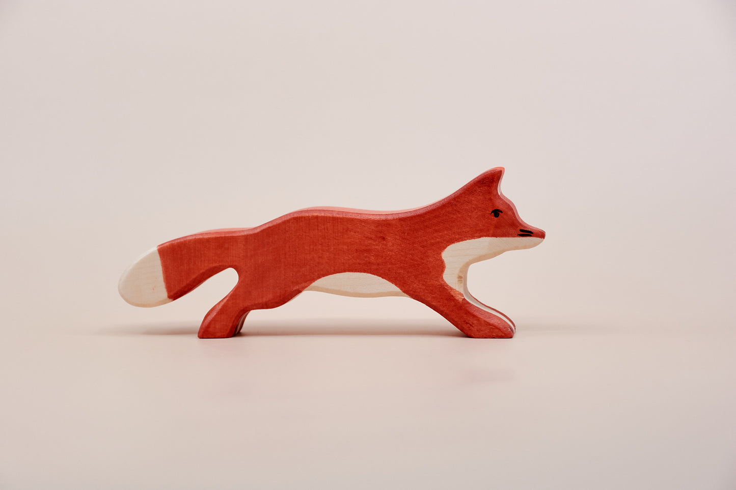 Holztiger Running Fox – Handcrafted Wooden Forest Animal